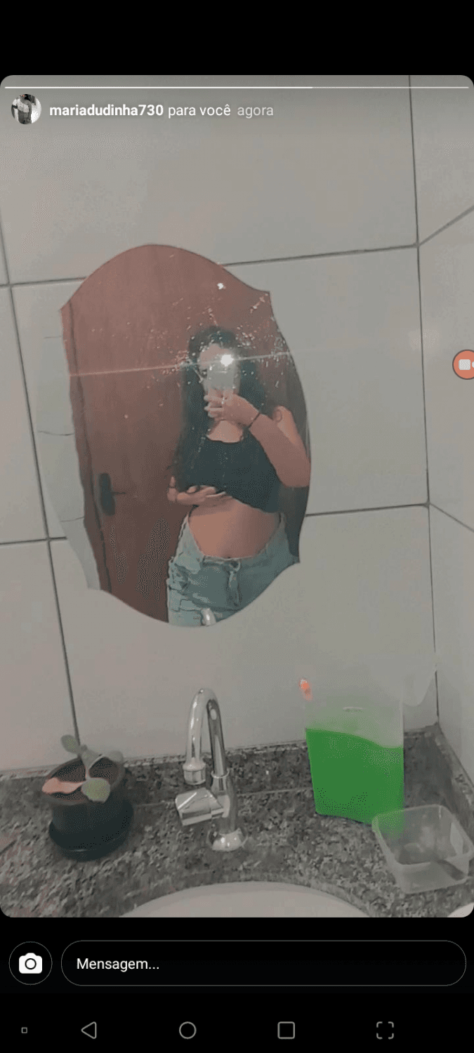 Adoro menina safada que não tem medo de mostrar quanto é gostosa