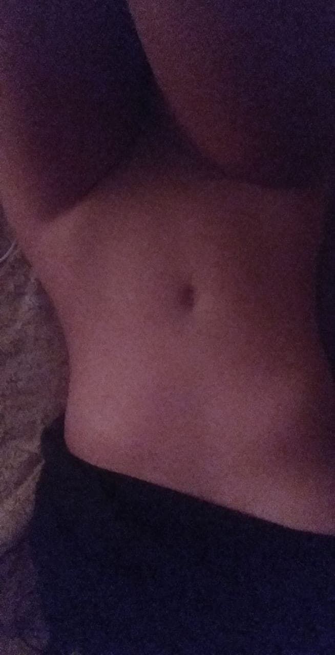 Putinha magrinha vazada